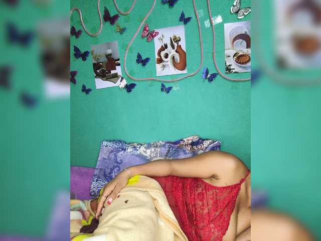 Vaninah live cam on BongaCams