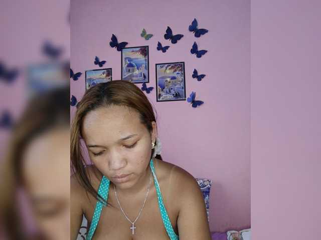 Vaninah live cam on BongaCams