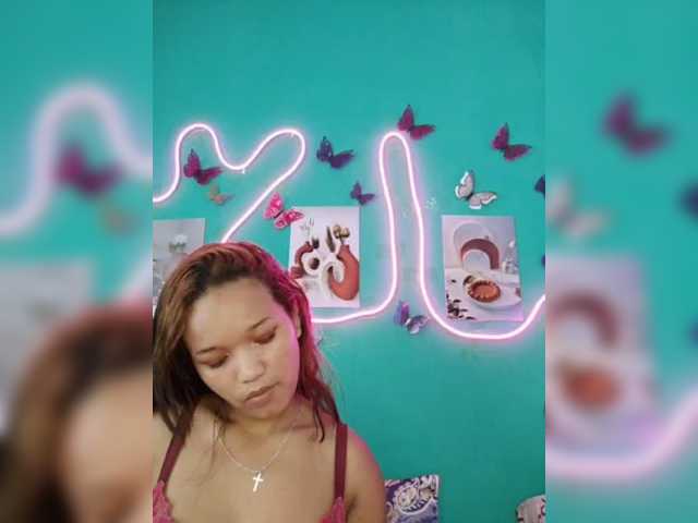 Vaninah live cam on BongaCams