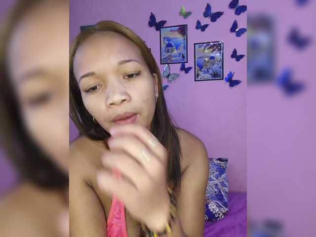 Vaninah live cam on BongaCams