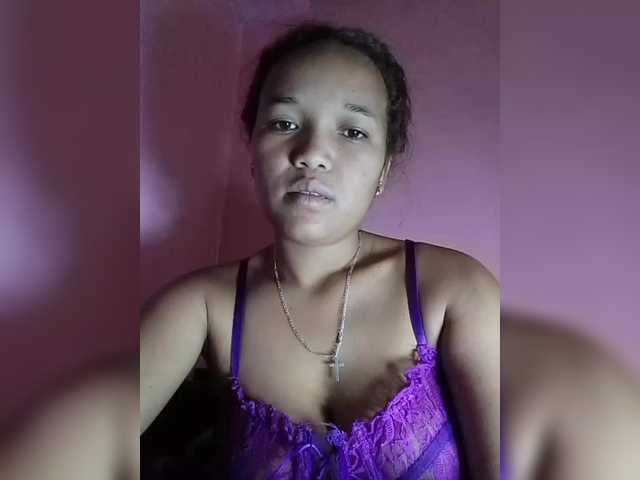 Vaninah live cam on BongaCams