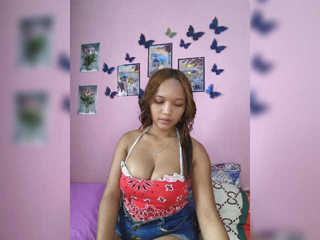 Vaninah live cam on BongaCams