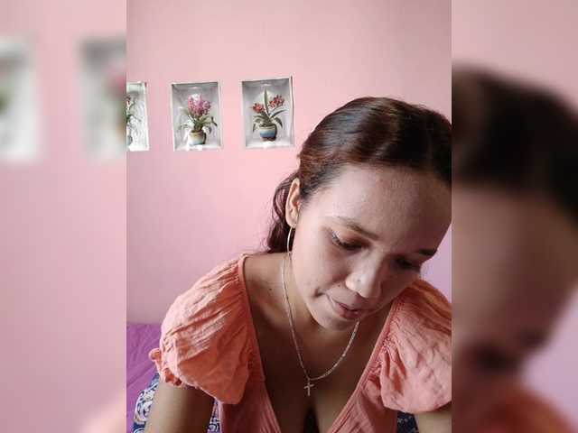 Vaninah live cam on BongaCams