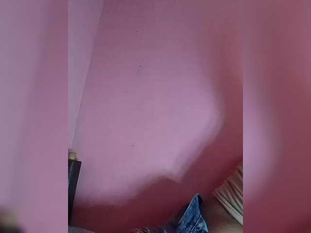 Vaninah's BongaCams show and profile