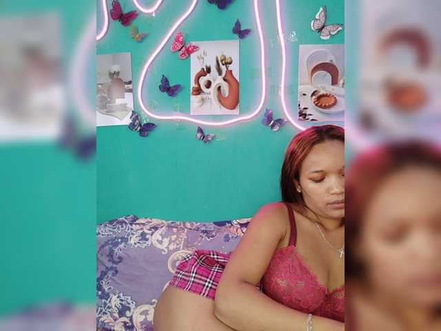 Vaninah live cam on BongaCams
