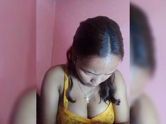 Vaninah live cam on BongaCams
