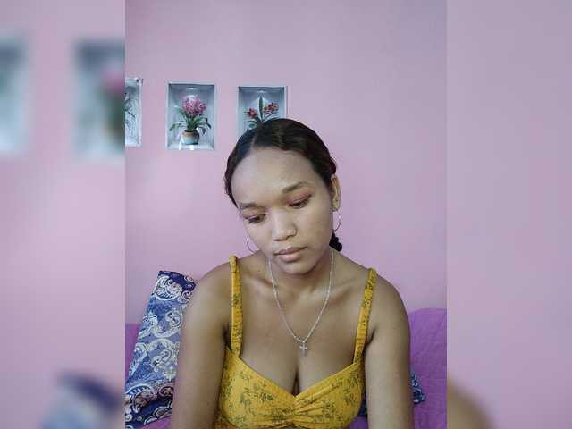 Vaninah live cam on BongaCams