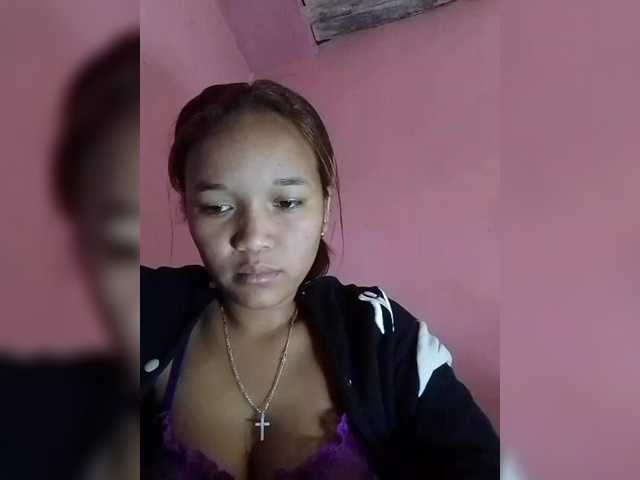 Vaninah live cam on BongaCams