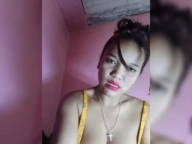 Vaninah live cam on BongaCams
