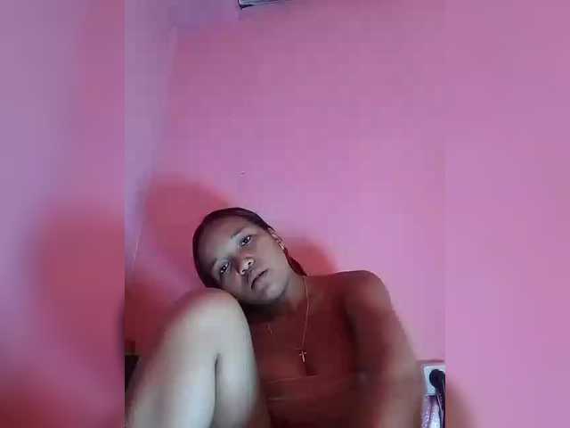 Vaninah's BongaCams show and profile