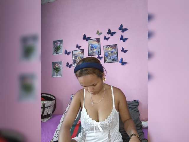Vaninah live cam on BongaCams