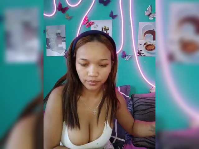 Vaninah live cam on BongaCams