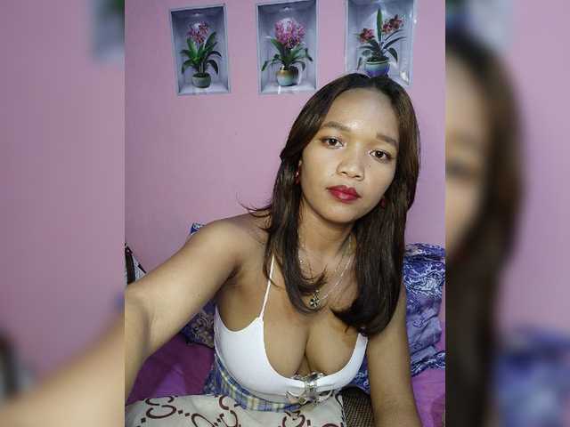 Vaninah live cam on BongaCams