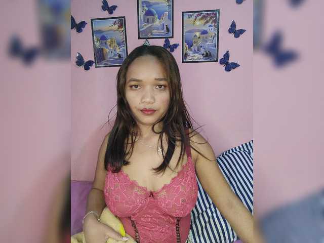 Vaninah live cam on BongaCams