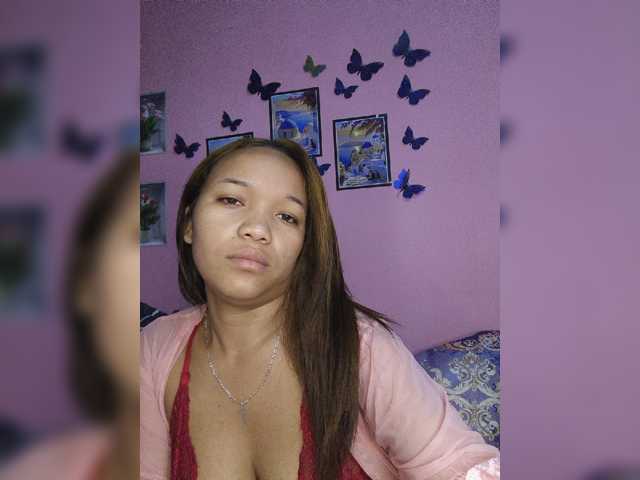 Vaninah live cam on BongaCams
