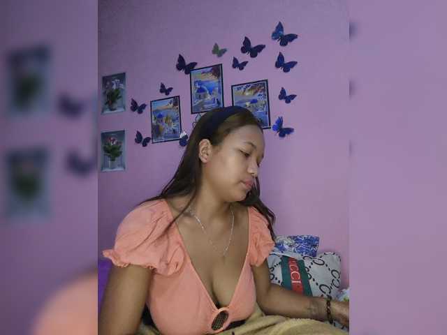 Vaninah live cam on BongaCams