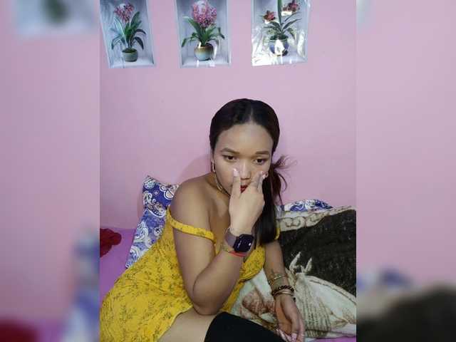Vaninah live cam on BongaCams