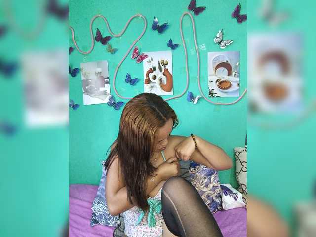 Vaninah live cam on BongaCams