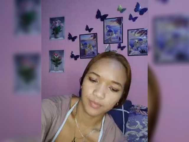 Vaninah live cam on BongaCams