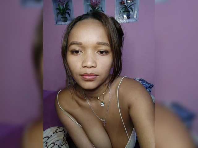 Vaninah live cam on BongaCams