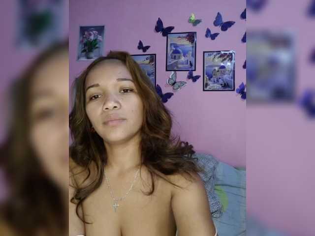 Vaninah live cam on BongaCams