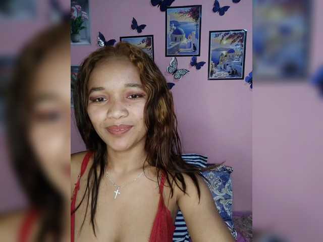 Vaninah live cam on BongaCams