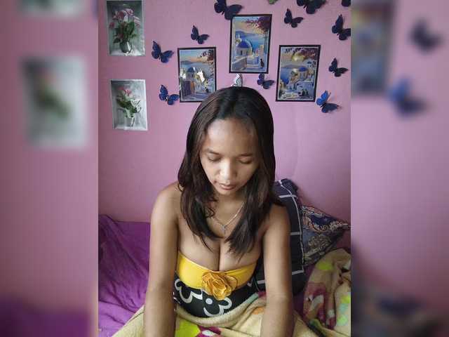 Vaninah live cam on BongaCams
