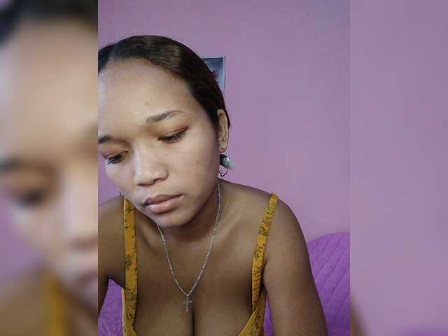 Vaninah live cam on BongaCams