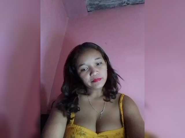 Vaninah live cam on BongaCams