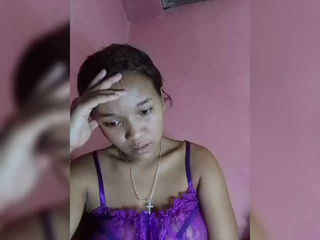 Vaninah live cam on BongaCams