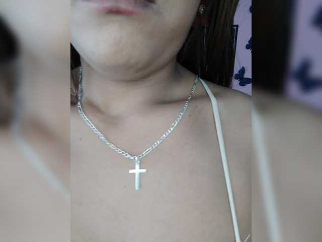 Vaninah live cam on BongaCams