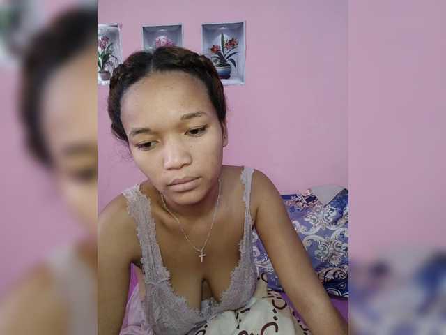 Vaninah live cam on BongaCams