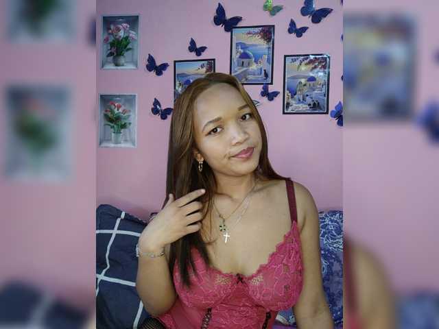 Vaninah live cam on BongaCams