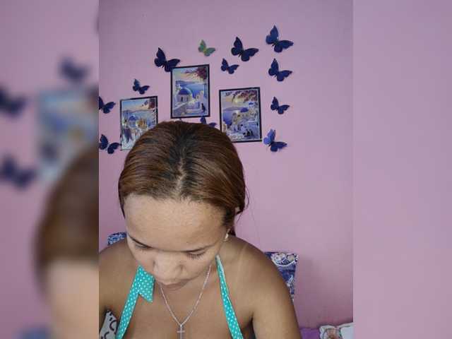 Vaninah live cam on BongaCams
