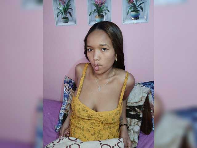 Vaninah live cam on BongaCams