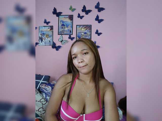 Vaninah live cam on BongaCams