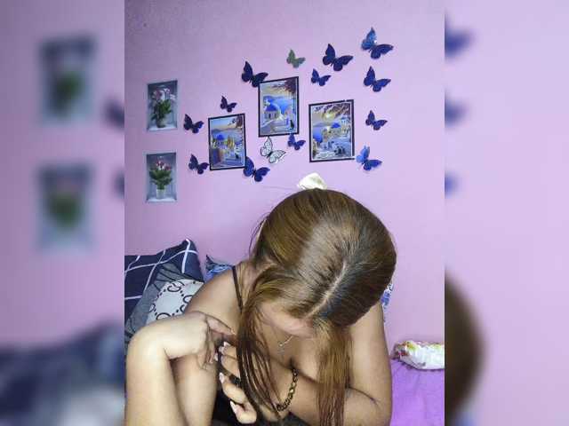 Vaninah live cam on BongaCams