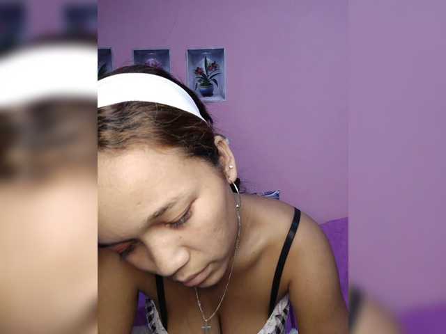 Vaninah live cam on BongaCams