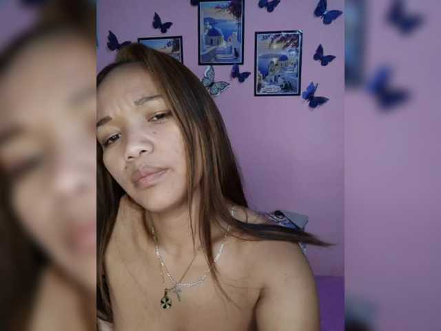 Vaninah live cam on BongaCams
