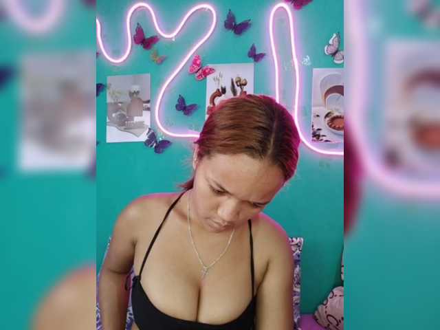 Vaninah live cam on BongaCams
