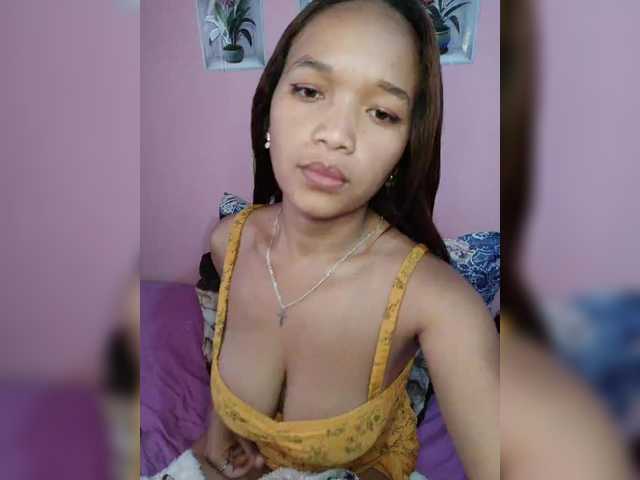 Vaninah live cam on BongaCams