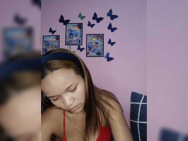 Vaninah live cam on BongaCams