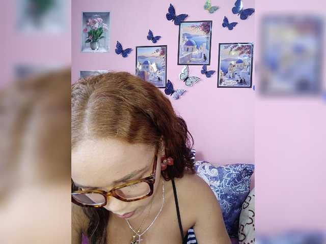 Vaninah live cam on BongaCams