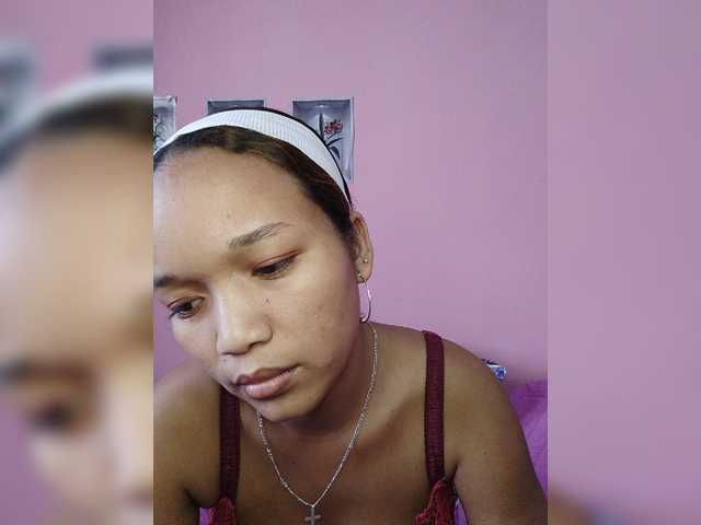 Vaninah live cam on BongaCams