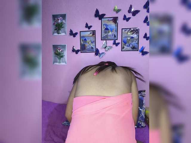 Vaninah live cam on BongaCams