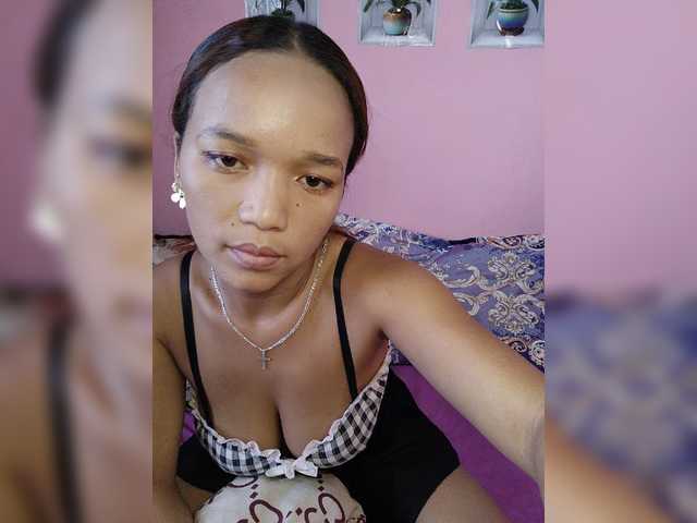 Vaninah live cam on BongaCams