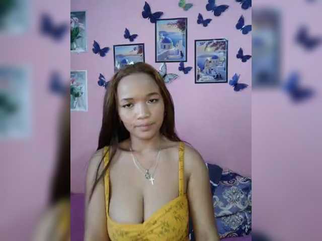 Vaninah live cam on BongaCams