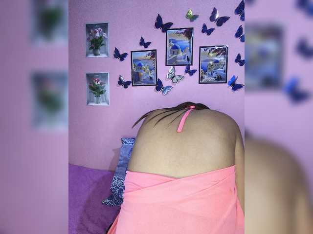 Vaninah live cam on BongaCams