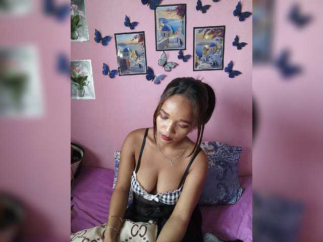 Vaninah live cam on BongaCams