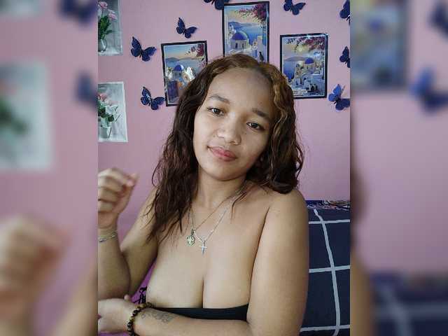Vaninah live cam on BongaCams